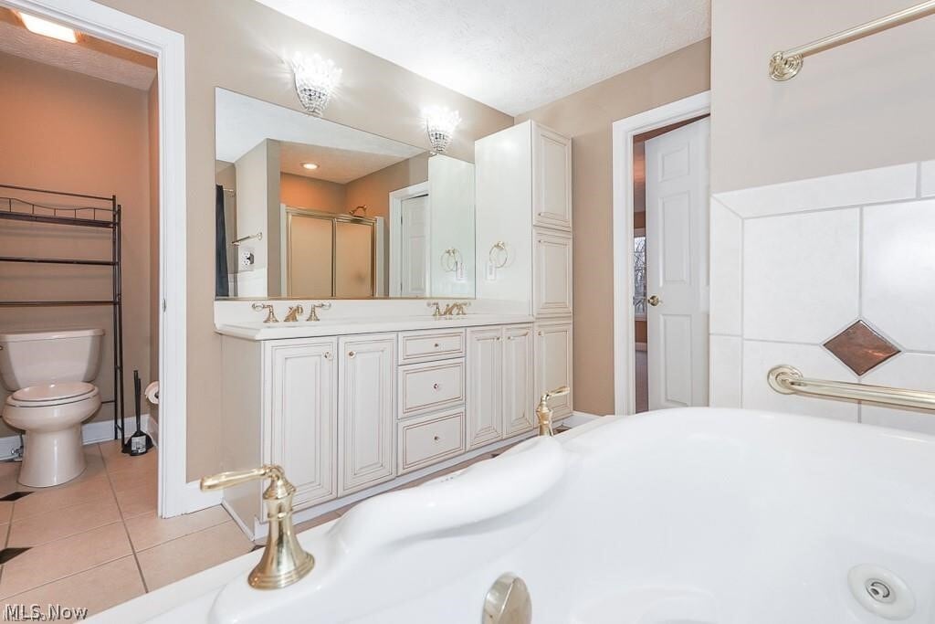 Photo - 3729 Edgehill Dr