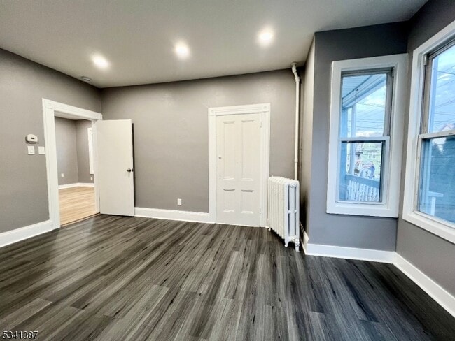 Photo - 317 N 8th St