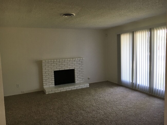 Photo - 952 Mango Dr