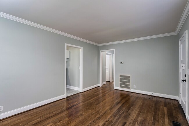 Photo - 3707 Hewlett Dr