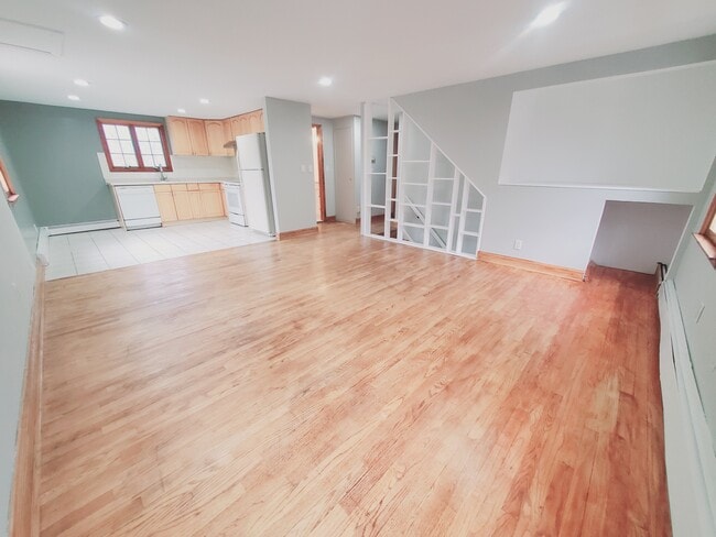 Photo - 17 Linden St Unidad 2