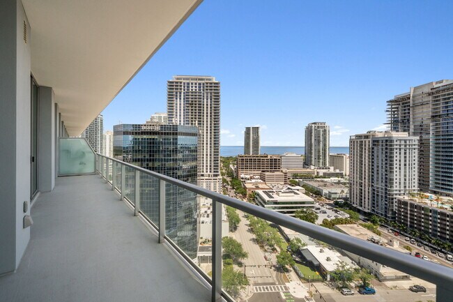 Photo - 400 Central Ave