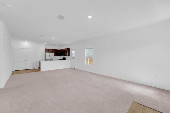 Photo - 2812 Dezmond Diamond Ct