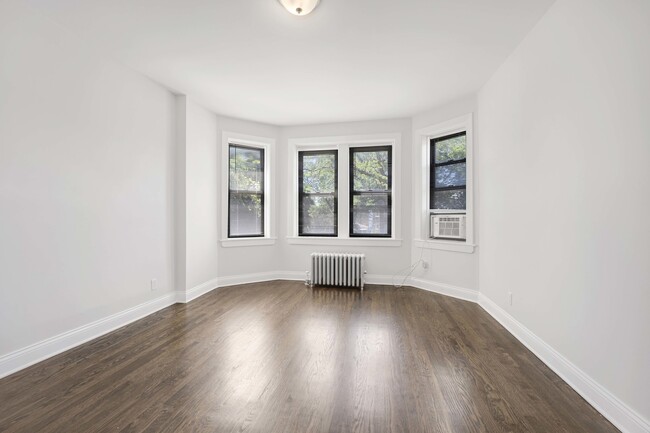 Photo - 4406 W Altgeld St Unit 2