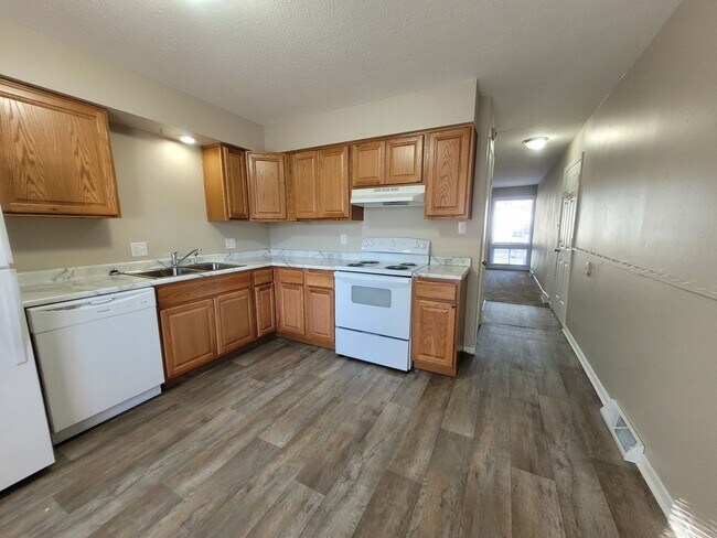 Photo - 4613-4615 Southeast 3rd Court Unidad 4613 Southeast 3rd Court