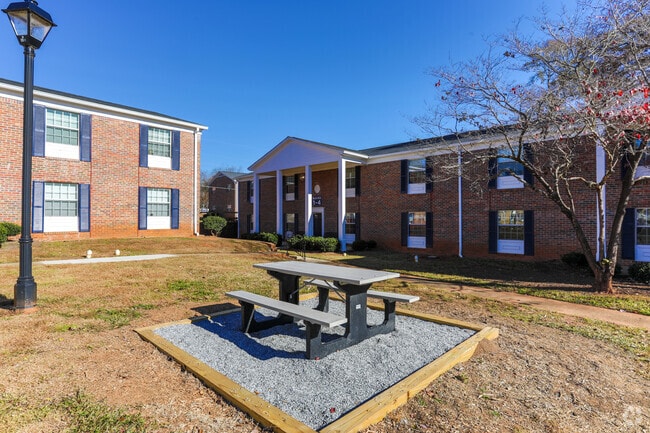 Exterior Building Photo