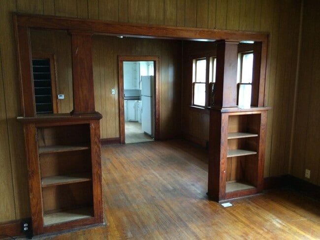 Photo - 408 Newell St