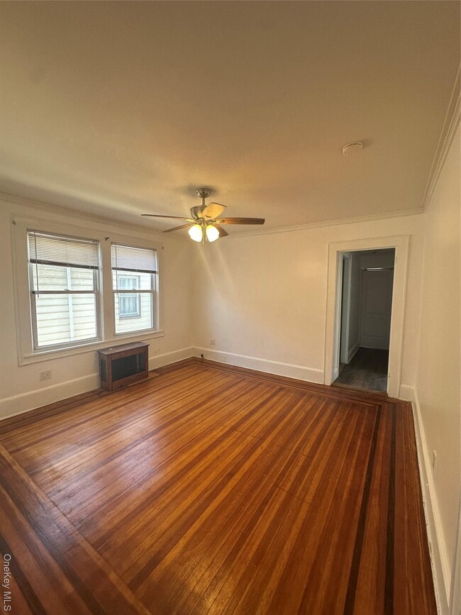 Photo - 69-29 Thursby Ave Apartamento Unidad 1