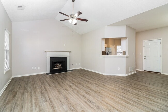 Photo - 4637 Noah Overlook W