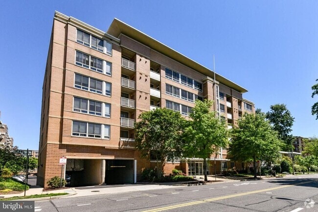 Building Photo - 355 I St SW Unit S-102 Rental