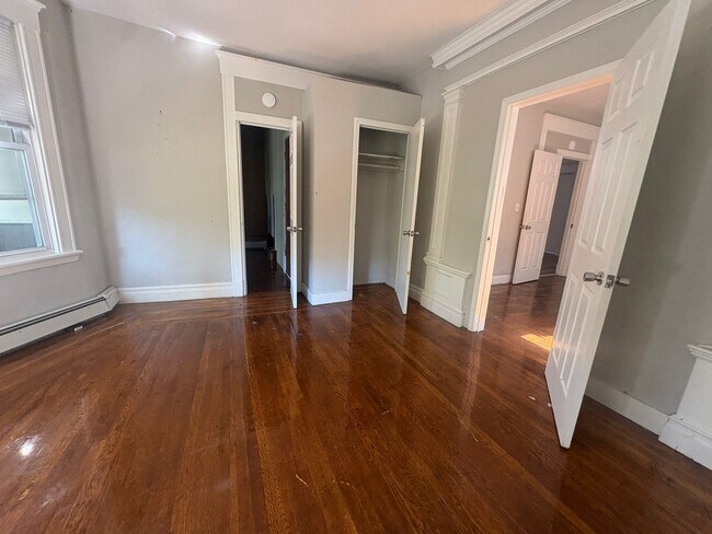 Photo - 359 Sherman Ave Unidad 2