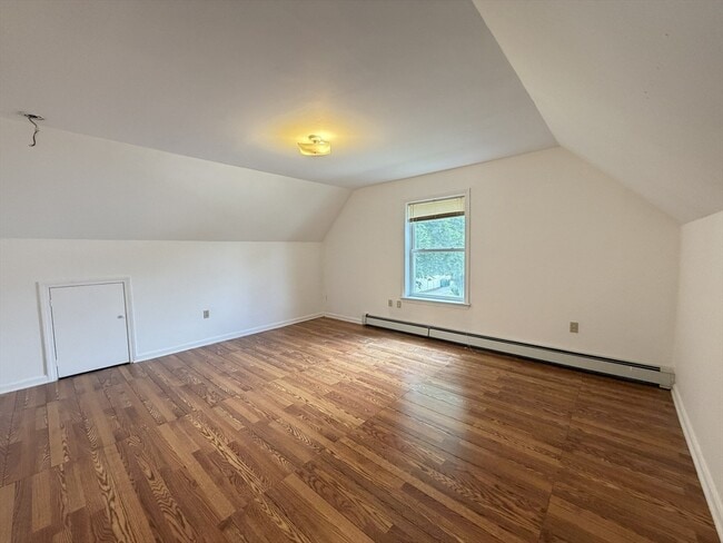 Building Photo - 422 Prospect St Unit 2