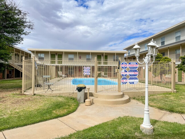 Photo - West Oaks Apartments