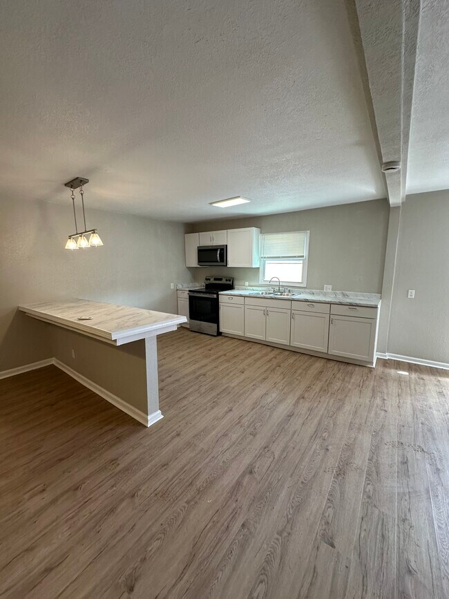 643 Plantation Way