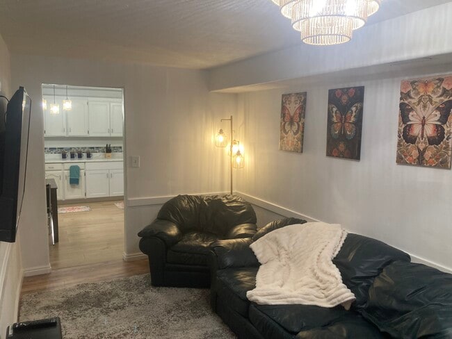 Building Photo - 975 E 320 N Unit 975 E 320 N Rental