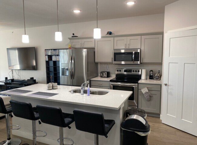 Photo - 1501 N Windsor Ave Unidad 205