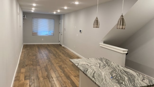 Photo - 1912 E York St Unit 1