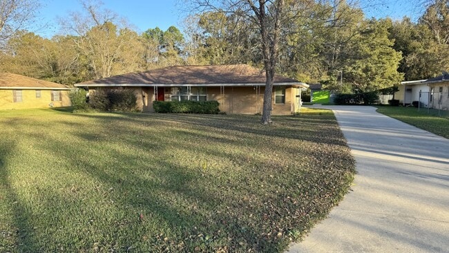 Building Photo - 2706 Jersey St