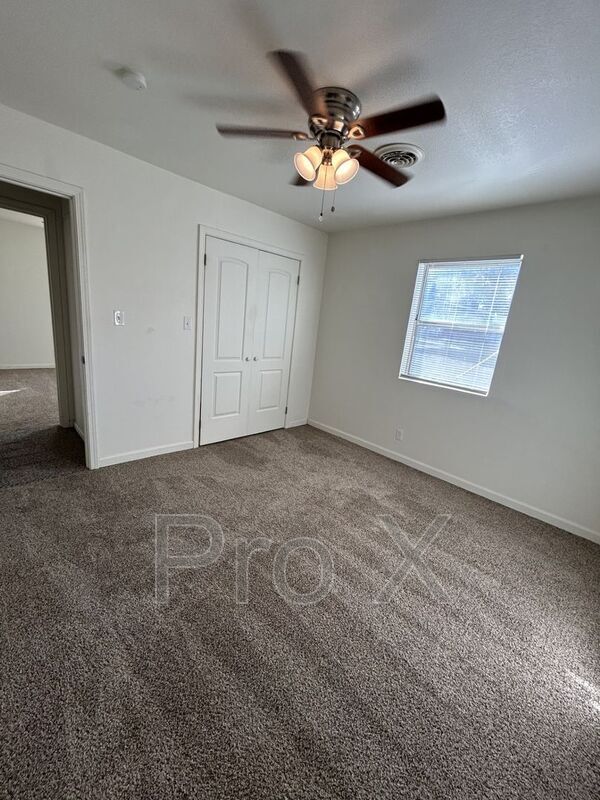 Photo - 1301 E 9th St Unit A