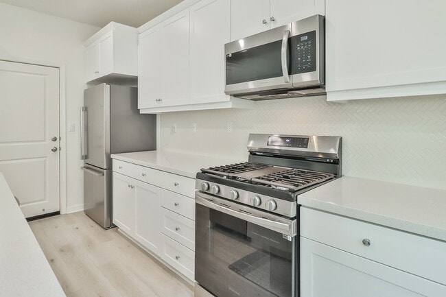 Photo - 3092 Acebo Dr