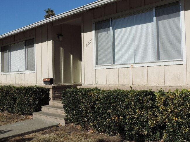 Photo - MG11-1036-1038 Dodge Drive Unit 1036 Dodge Drive