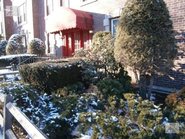 Photo - 19 South St Unit B1