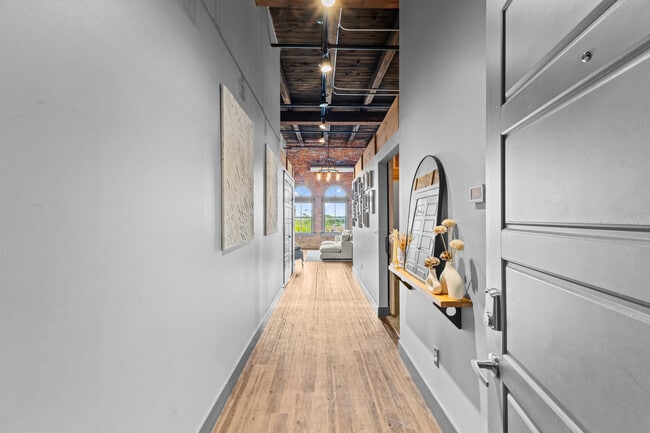 Photo - 570 S Front St Unit #303