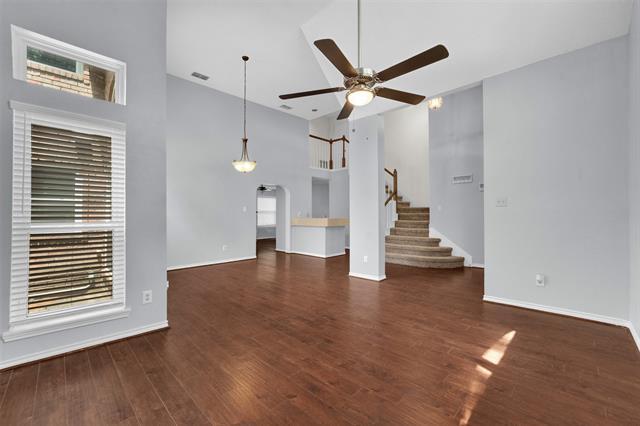 Photo - 340 Clayton St