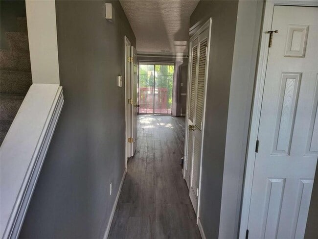 Photo - 7018 Panda Rd