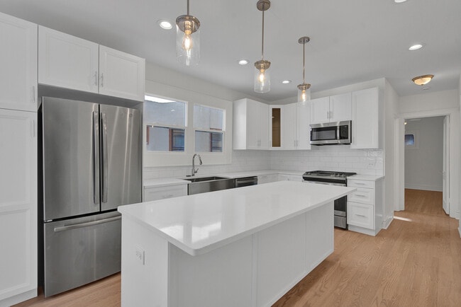 Photo - 22 N Madison Ave Unit 1