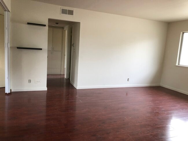 Photo - 872 Gallatin Dr Unit 2A