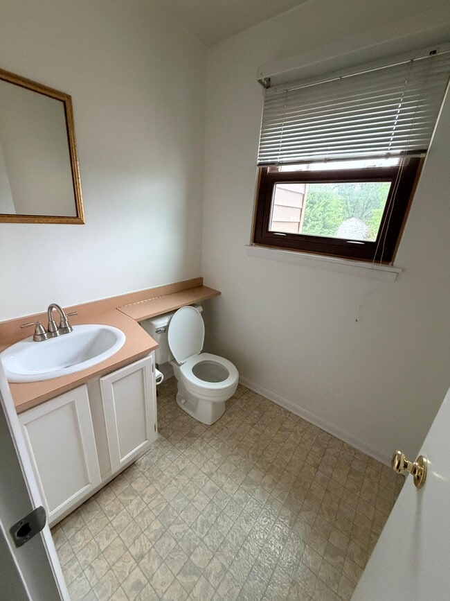 Photo - 6319 Raritan Ct