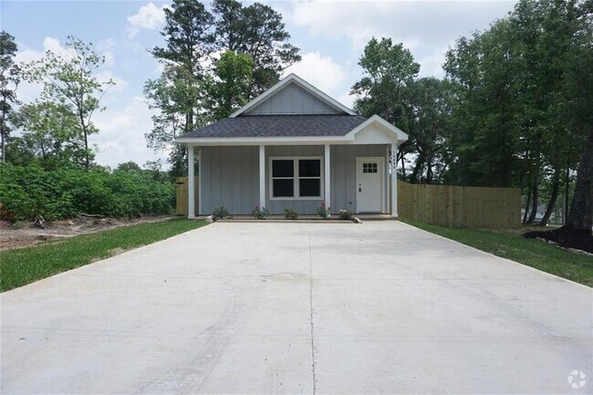 Building Photo - 14848 Lamar Rd Rental