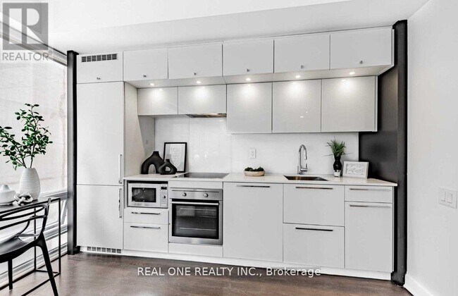 Photo - 15 Grenville St Unité 1004