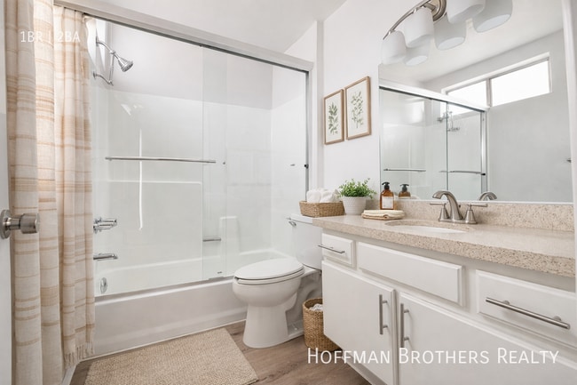 Photo - 3759 S Canfield Ave Unidad 302