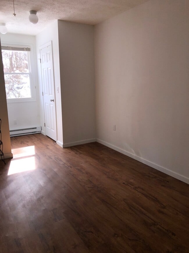 Photo - Wiles Hills - 1 Bedroom apartment -Availab...