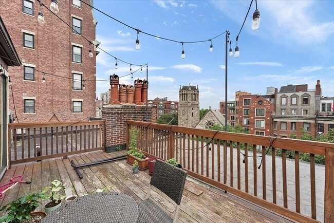 Photo - 477 Beacon St Unit 6