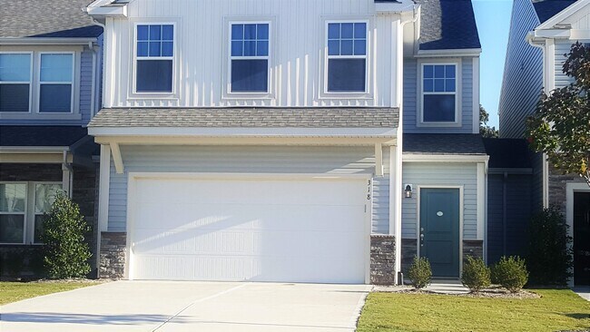 Photo - 318 OldCastle Dr