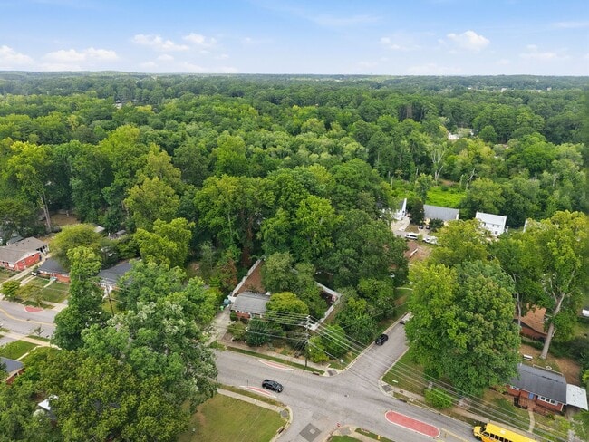 Photo - 3205 Crandon Ln