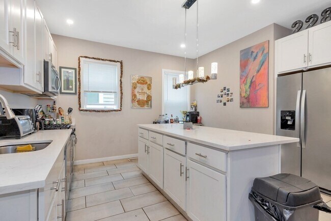 Photo - 228 Calumet St Unit 1