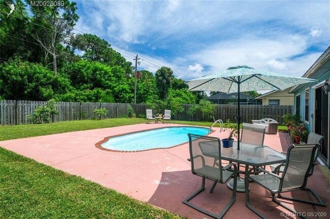 Photo - 4063 SE Jacaranda St