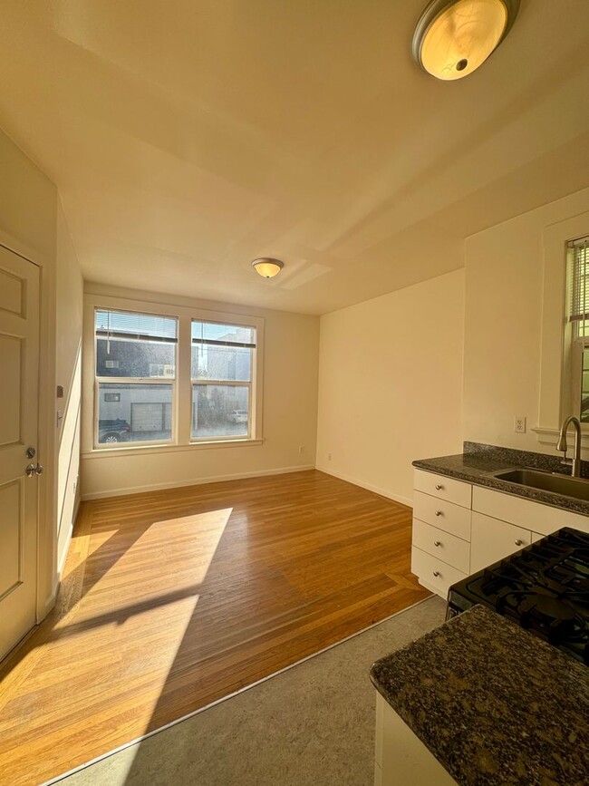 Photo - 4107 California St Apartment Unit 4107 California #206