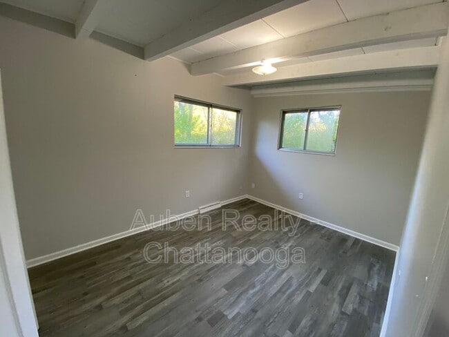 Photo - 4205 McCahill Rd