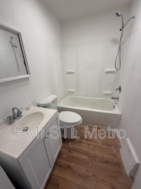 Photo - 5633 Parchester Dr