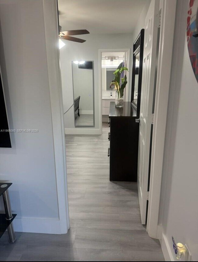 Photo - 1327 Towhee St