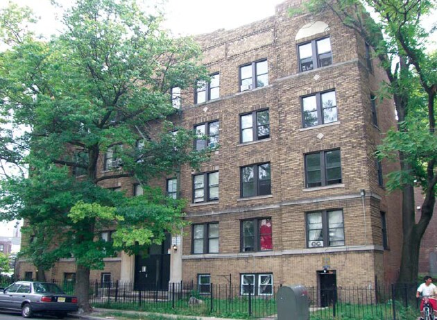 Primary Photo - 70 S Arlington Ave Apartments