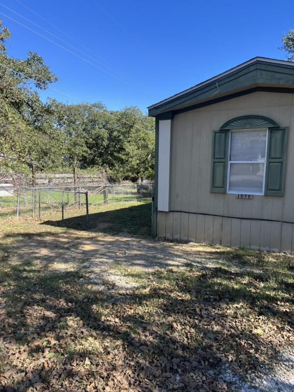 Photo - 1676 Long Ave Casa