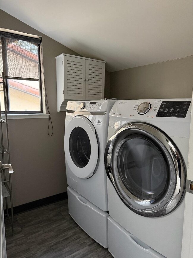 Photo - 1125 Royal Ln