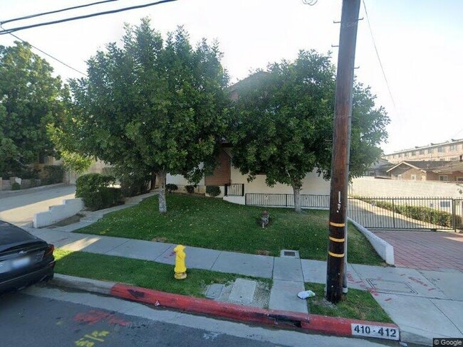 Photo - 410