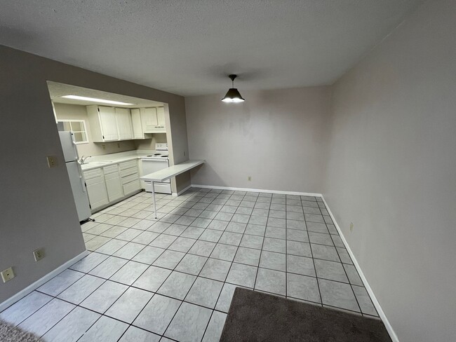 Photo - Great Location! Leasing for 2026-2027 sch...